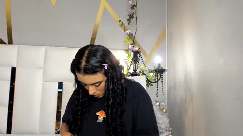 Snapshot of magic_marg chatting on December 2024 08:43:01 PM Marge online show from December 2024 08:43:01 PM