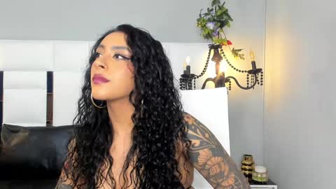 Snapshot of magic_marg chatting on January 2025 09:35:02 PM Marge online show from January 2025 09:35:02 PM