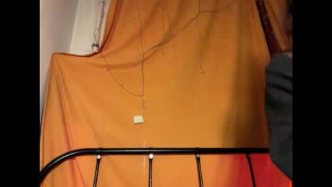 Mikky or Moon online show from September 2025 07:41:02 PM