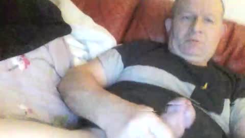 Snapshot of magicman250 chatting on October 2025 06:04:02 AM magicman250 online show from October 2025 06:04:02 AM