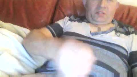 Snapshot of magicman250 chatting on November 2025 10:31:02 PM magicman250 online show from November 2025 10:31:02 PM