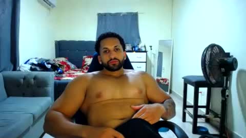 Snapshot of magnus_jones8105 chatting on July 2026 04:51:01 AM magnus_jones8105 online show from July 2026 04:51:01 AM