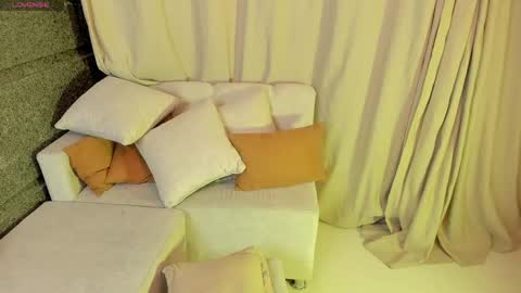 Snapshot of maha_walton chatting on June 2026 04:26:02 AM maha_walton online show from June 2026 04:26:02 AM