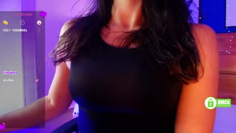 Snapshot of mahia_queen chatting on April 2026 12:28:02 PM Dani online show from April 2026 12:28:02 PM