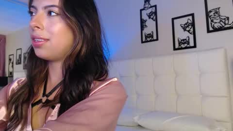 Maia Reficco online show from February 2026 12:09:01 PM