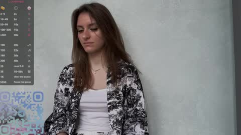 M I A online show from April 2026 01:41:01 PM