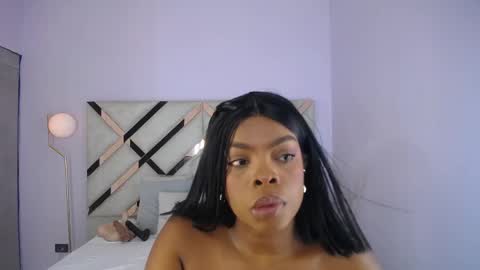 Snapshot of maiacharris_ chatting on June 2026 11:49:02 AM Maia Charris online show from June 2026 11:49:02 AM