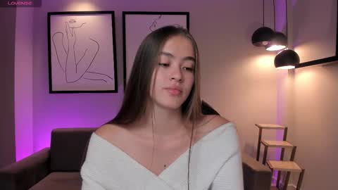  Maia  online show from October 2025 07:57:02 PM