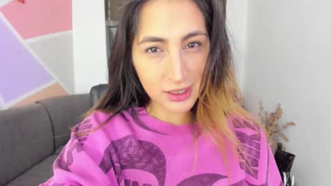   online show from October 2025 12:53:01 AM