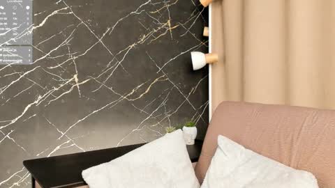 Lucy online show from February 2025 07:42:01 PM