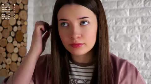 Lucy online show from September 2025 01:32:02 AM