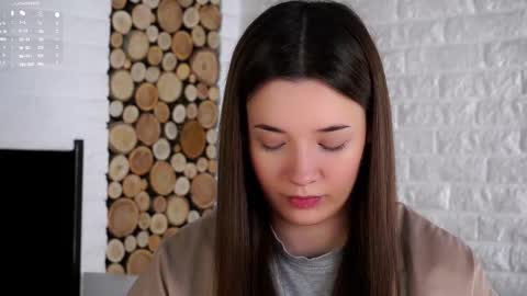 Lucy online show from October 2025 01:47:01 AM