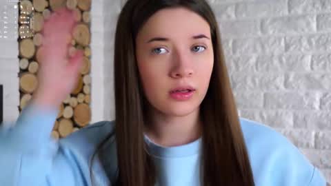 Lucy online show from November 2025 02:10:01 AM