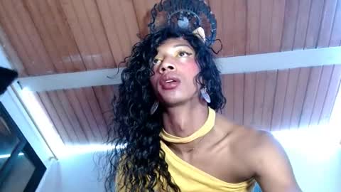 Bella Maidi online show from February 2025 05:53:01 PM