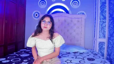 Snapshot of maikel_uwu chatting on November 2025 07:02:02 PM May online show from November 2025 07:02:02 PM