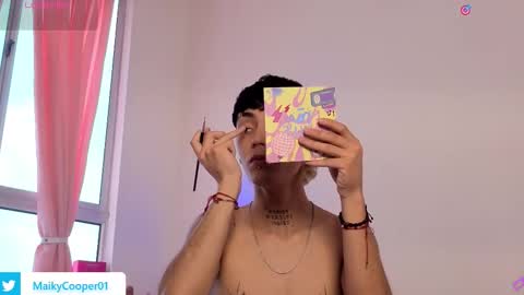 maiky_cooper01 online show from March 2026 02:00:01 PM