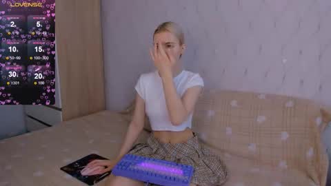 Your kitty online show from February 2026 04:09:01 AM