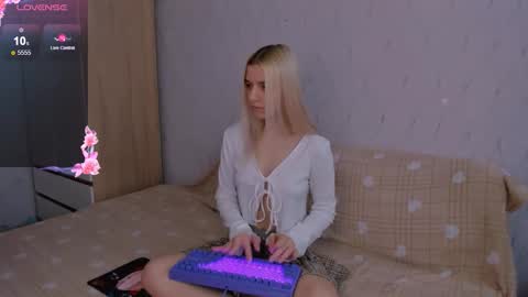 Your kitty online show from March 2026 03:47:01 AM