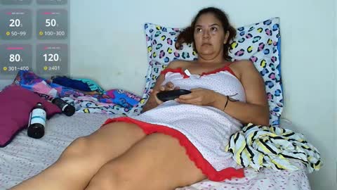 Snapshot of maira_milf chatting on October 2025 10:49:01 AM Maira online show from October 2025 10:49:01 AM