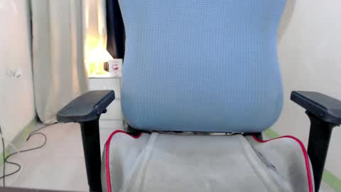 Snapshot of majestic_anne chatting on December 2024 04:02:02 PM Annalyn online show from December 2024 04:02:02 PM