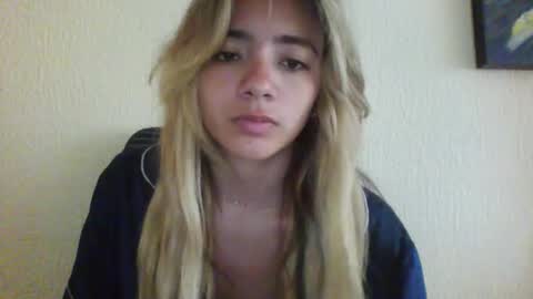 majo_gomezz online show from January 2026 04:42:01 PM