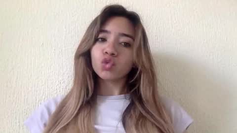 Snapshot of majo_gomezz chatting on June 2026 04:50:02 PM majo_gomezz online show from June 2026 04:50:02 PM