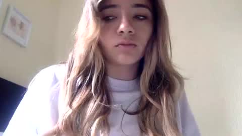 Snapshot of majo_gomezz chatting on June 2026 03:38:02 PM majo_gomezz online show from June 2026 03:38:02 PM