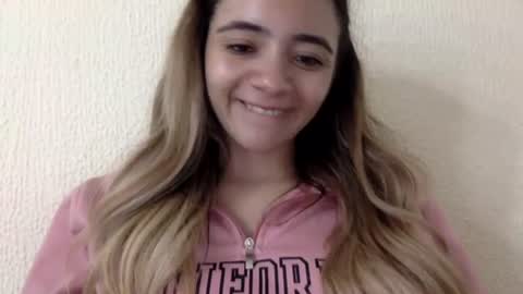 Snapshot of majo_gomezz chatting on June 2026 12:03:02 AM majo_gomezz online show from June 2026 12:03:02 AM