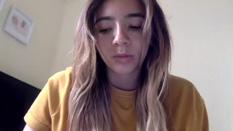 Snapshot of majo_gomezz chatting on July 2026 05:23:02 PM majo_gomezz online show from July 2026 05:23:02 PM