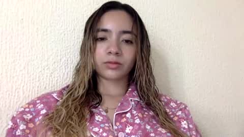 Snapshot of majo_gomezz chatting on July 2026 03:56:01 AM majo_gomezz online show from July 2026 03:56:01 AM
