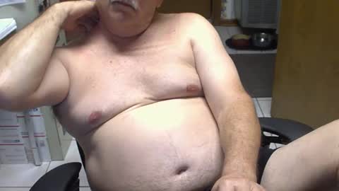 majormike34 online show from April 2026 02:03:01 AM