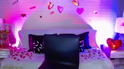 Makarena  online show from February 2025 11:49:01 AM