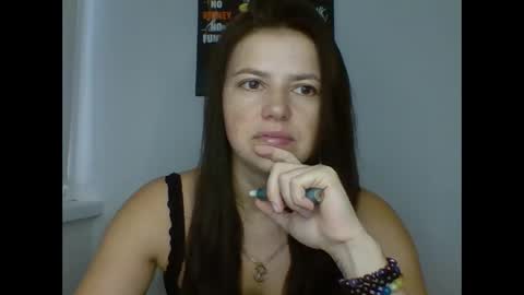 make_mesmile online show from October 2025 05:49:02 AM