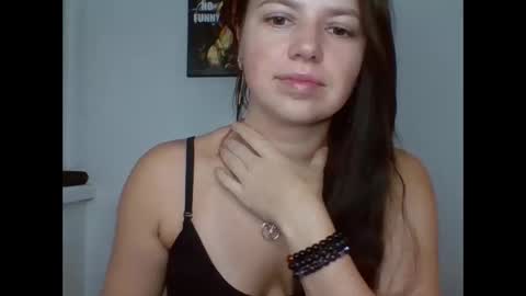 make_mesmile online show from October 2025 06:19:02 PM