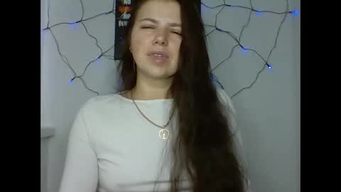 make_mesmile online show from November 2025 07:30:02 AM