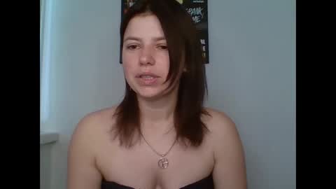Snapshot of make_mesmile chatting on May 2026 06:52:02 AM make_mesmile online show from May 2026 06:52:02 AM