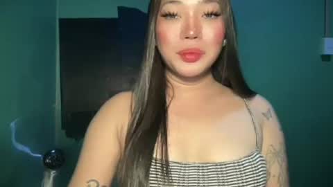 Snapshot of makemesquirt_xxx chatting on May 2026 01:45:02 AM KEANA online show from May 2026 01:45:02 AM