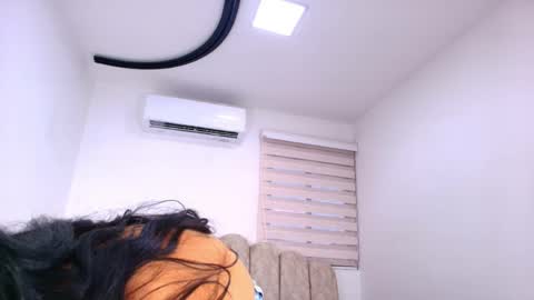 Snapshot of malaia_thompson_ chatting on May 2026 11:50:01 AM malaia thompson online show from May 2026 11:50:01 AM