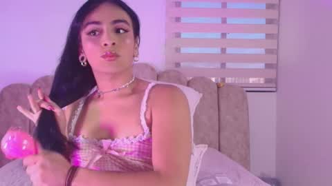Snapshot of malaia_thompson_ chatting on May 2026 12:00:02 PM malaia thompson online show from May 2026 12:00:02 PM