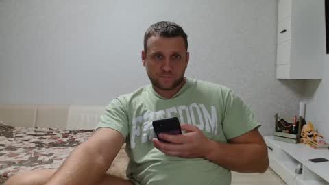 malchyshka online show from December 2024 04:34:01 PM