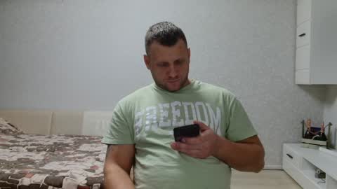 malchyshka online show from December 2024 08:23:02 AM