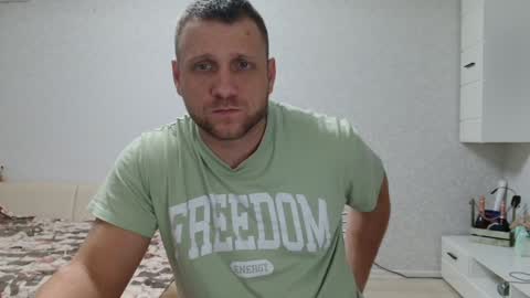 malchyshka online show from December 2024 01:11:02 PM