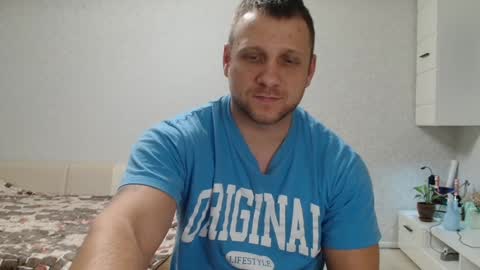 malchyshka online show from December 2024 01:41:01 PM