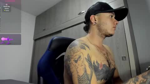 ADAM         online show from November 2025 03:30:01 AM