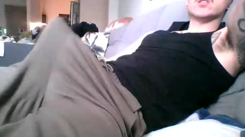 Snapshot of malemuscle11 chatting on December 2024 04:24:02 PM Men online show from December 2024 04:24:02 PM