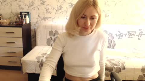 Snapshot of malenamila chatting on September 2025 06:40:02 AM Malena online show from September 2025 06:40:02 AM