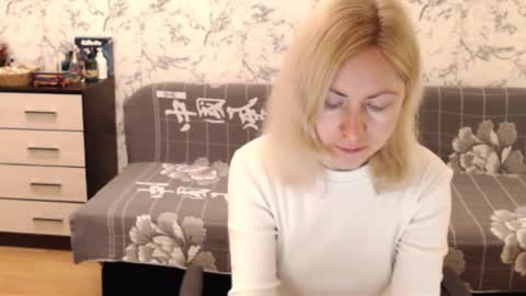 Snapshot of malenamila chatting on October 2025 06:58:02 AM Malena online show from October 2025 06:58:02 AM