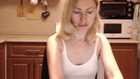 Snapshot of malenamila chatting on March 2026 08:55:01 PM Malena online show from March 2026 08:55:01 PM