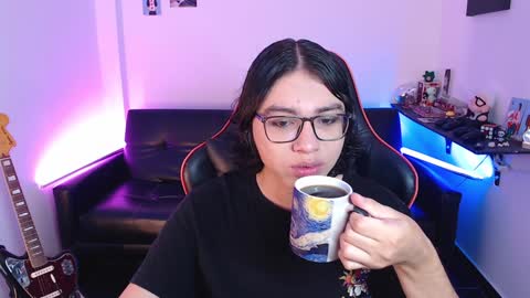 Snapshot of malik_harrison_ chatting on January 2025 01:36:01 PM Malik online show from January 2025 01:36:01 PM