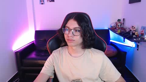 Snapshot of malik_harrison_ chatting on February 2025 05:46:01 PM Malik online show from February 2025 05:46:01 PM